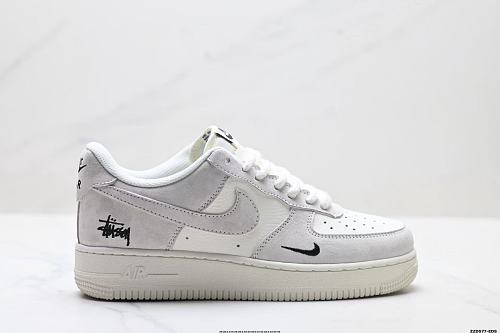 Footwear 241797603