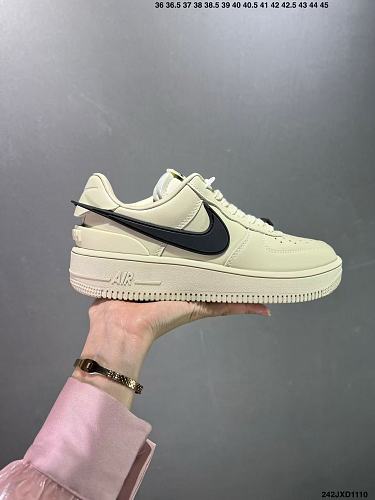 Footwear 241819214