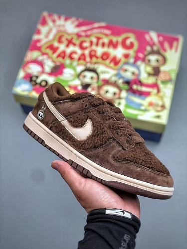 Footwear 241797524