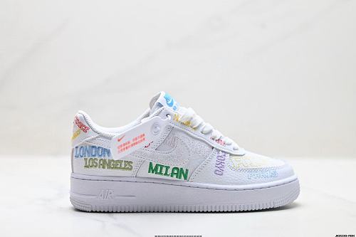 Footwear 241703007