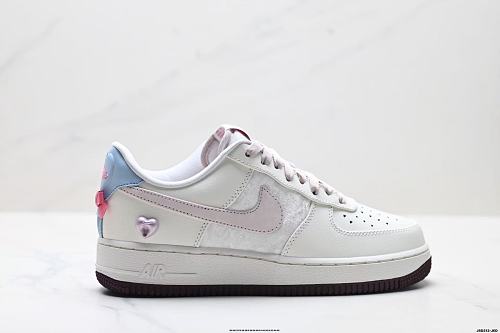 Footwear 241798320