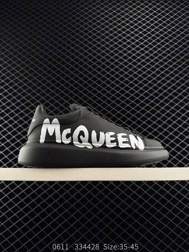 Alexander McQueen - 201149897