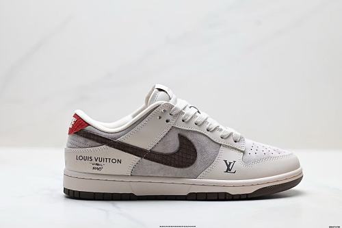 Footwear 241704106