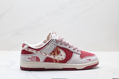 Footwear 241807250