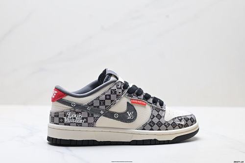 Footwear 241807301