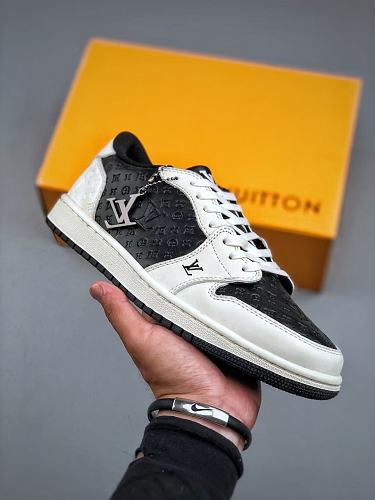 Footwear 242240957
