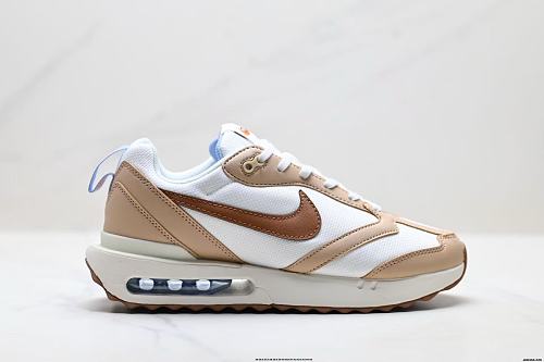 Footwear 242244621
