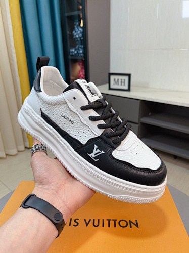 Louis Vuitton Trainer - 183354299