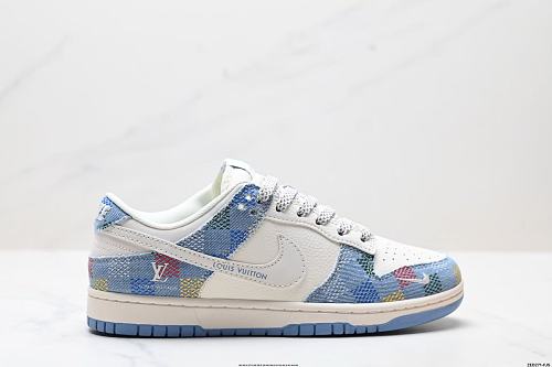 Footwear 241797367