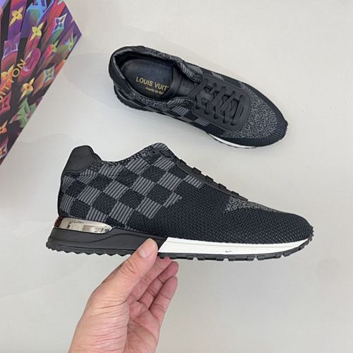 Louis Vuitton Trainer - 183355924