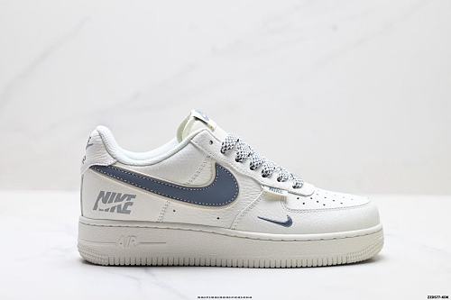 Footwear 241790481