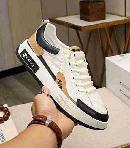 Louis Vuitton Trainer - 183467264