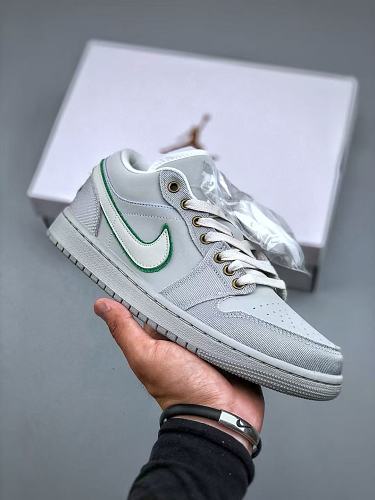 Footwear 242241025
