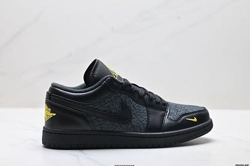 Footwear 242240157
