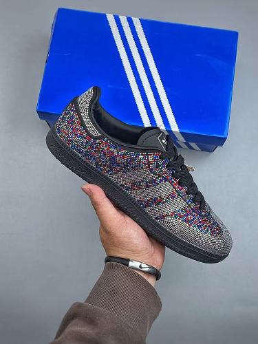 Footwear 242242310