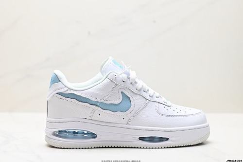 Footwear 241819025