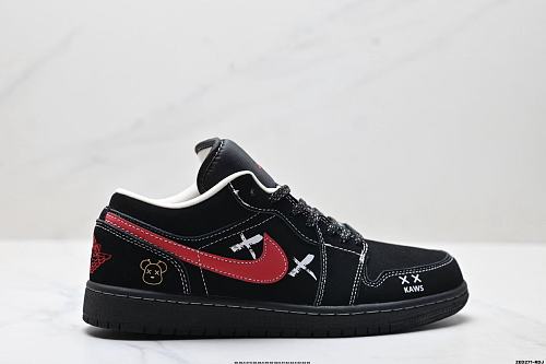 Footwear 242240126