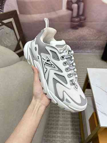 Louis Vuitton Trainer - 183355303