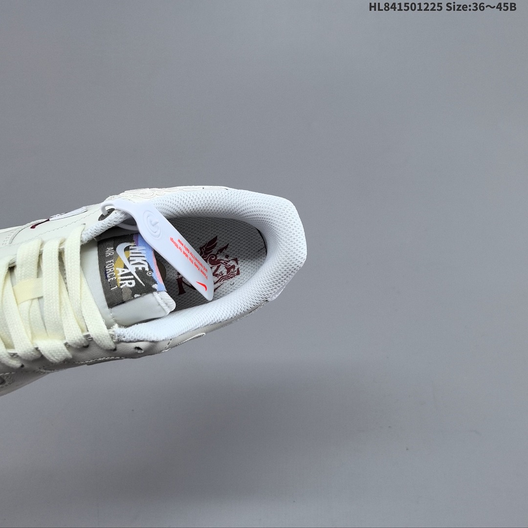 Footwear 244549086 photograph 3