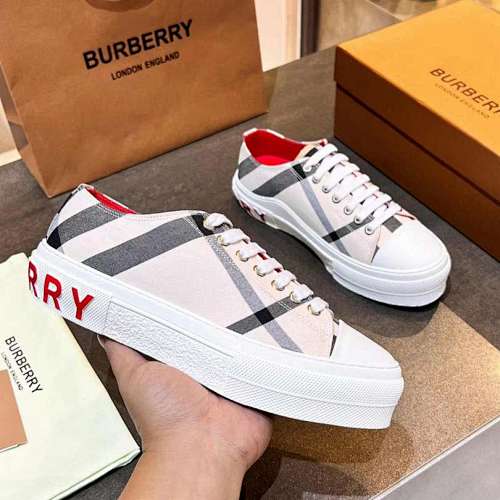 Burberrry - 183346457