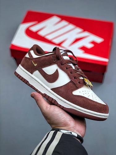 Footwear 241809251
