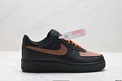 Footwear 241790528