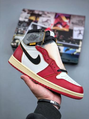 Footwear 242240055
