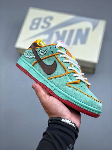 Footwear 241818023