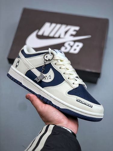 Footwear 241807033