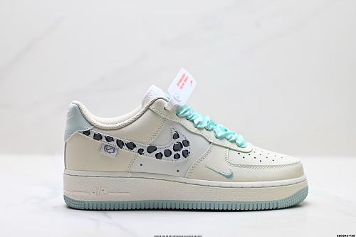 Footwear 241704814