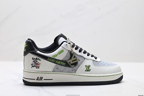 Footwear 241798075