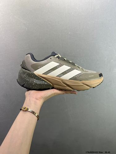 Footwear 242242041