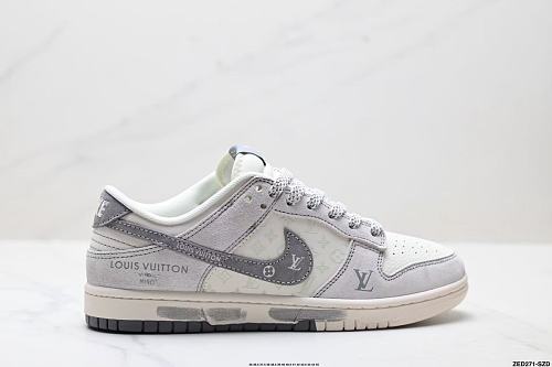 Footwear 241817496