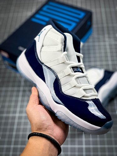 Air Jordan 11 - 184575357