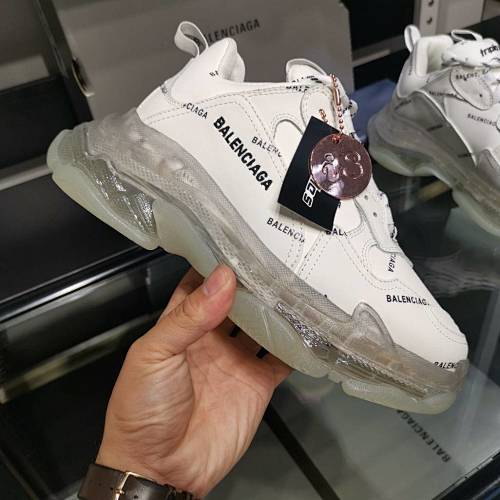 BALENCIAGA Sneakers - 183345570