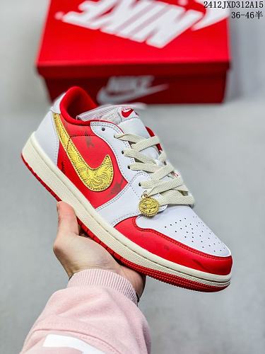 Footwear 242241365