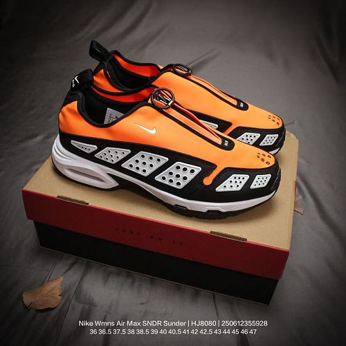 Footwear 242244511