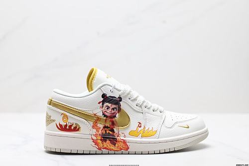 Footwear 242240236