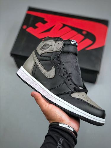 Footwear 242240421