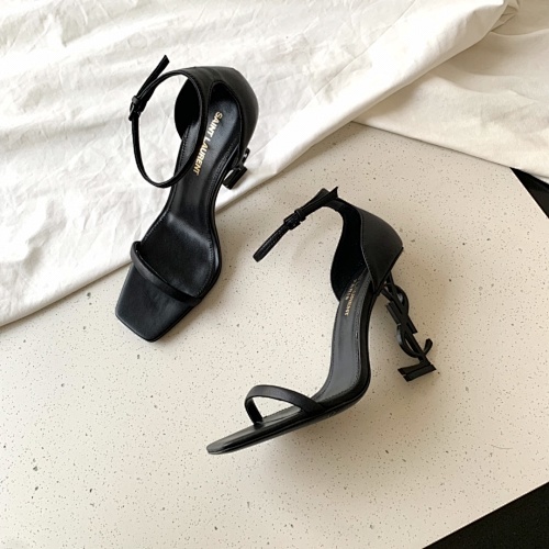 YSL - 193808197