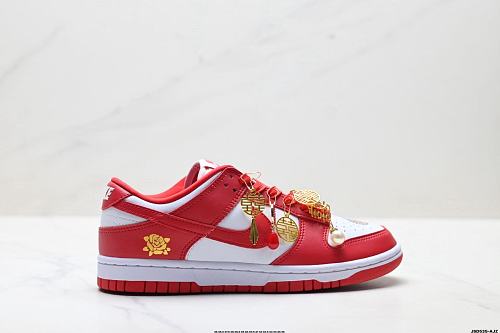 Footwear 241815055