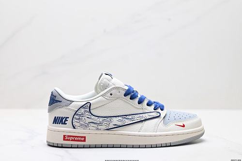 Footwear 242240411