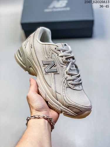 NB 740 - 216460781