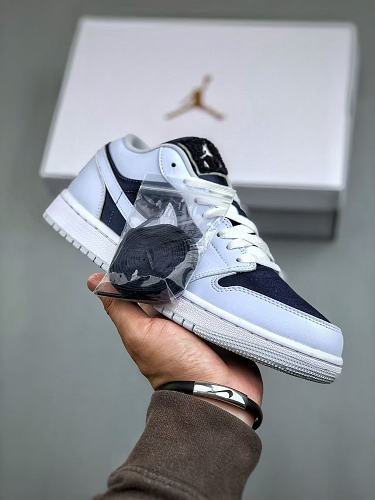 Footwear 242241427