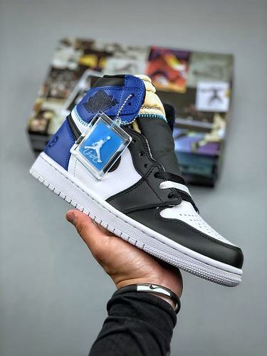 Footwear 242241050