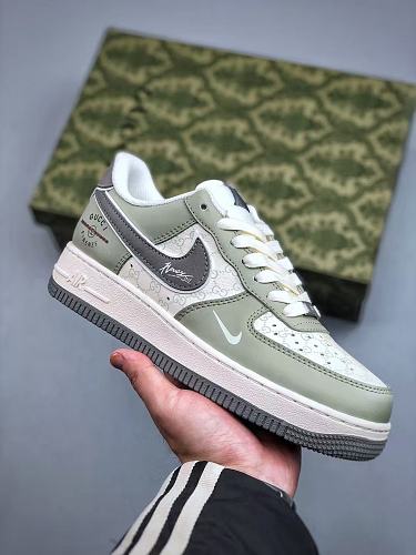 Footwear 241809184