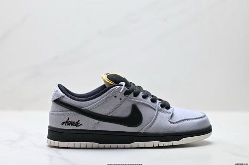 Footwear 241702692