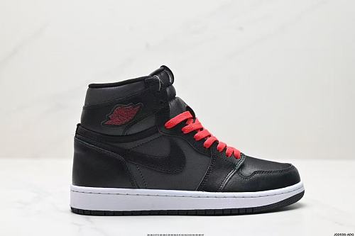 Footwear 242240006