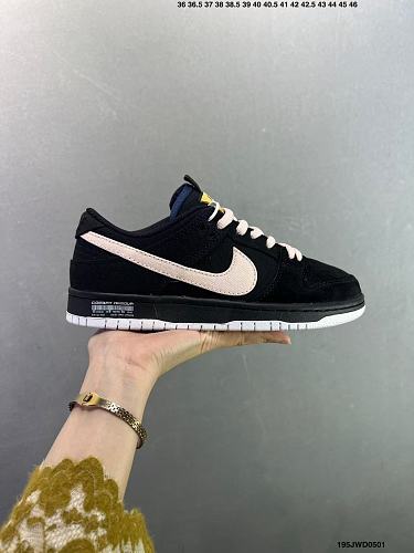 Footwear 241702977