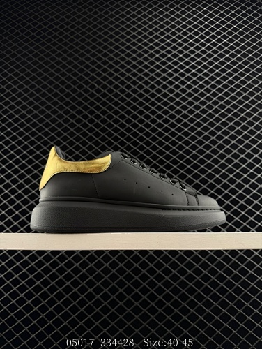 Alexander McQueen - 201149952